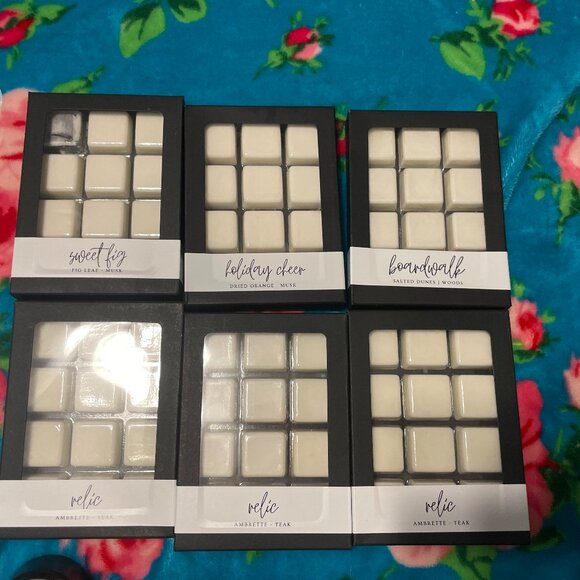 Flicker + Flame wax melts - Picture 1 of 1